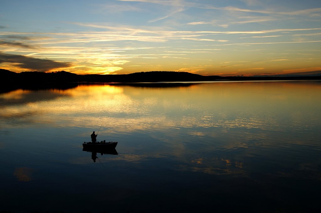 ZYBrombachsee-Sonnenuntergang-Angler.JPG